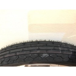 Neumático Continental 3.25x19 delantero