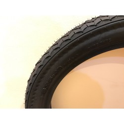 Neumático 3.25x19 trasero