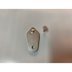 Tapa clausor universal con remache