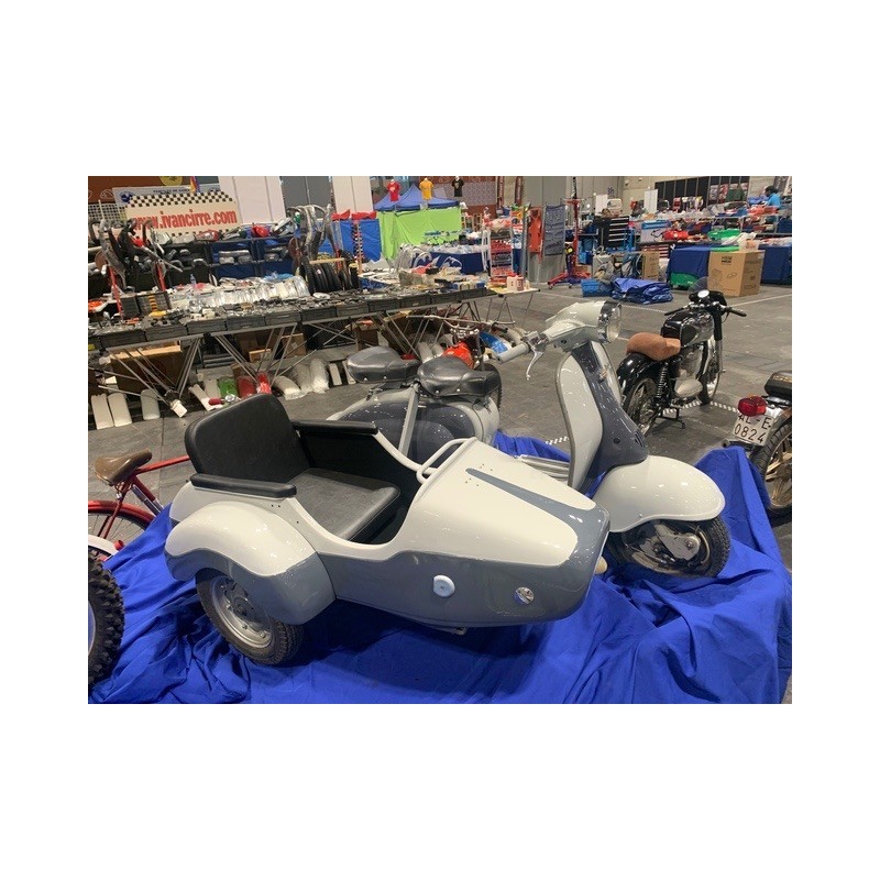 Lambretta 150 Li con sidecar